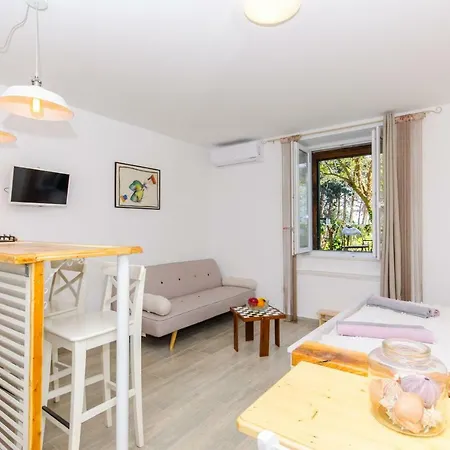 Apartment Hello Love Split Exterior photo